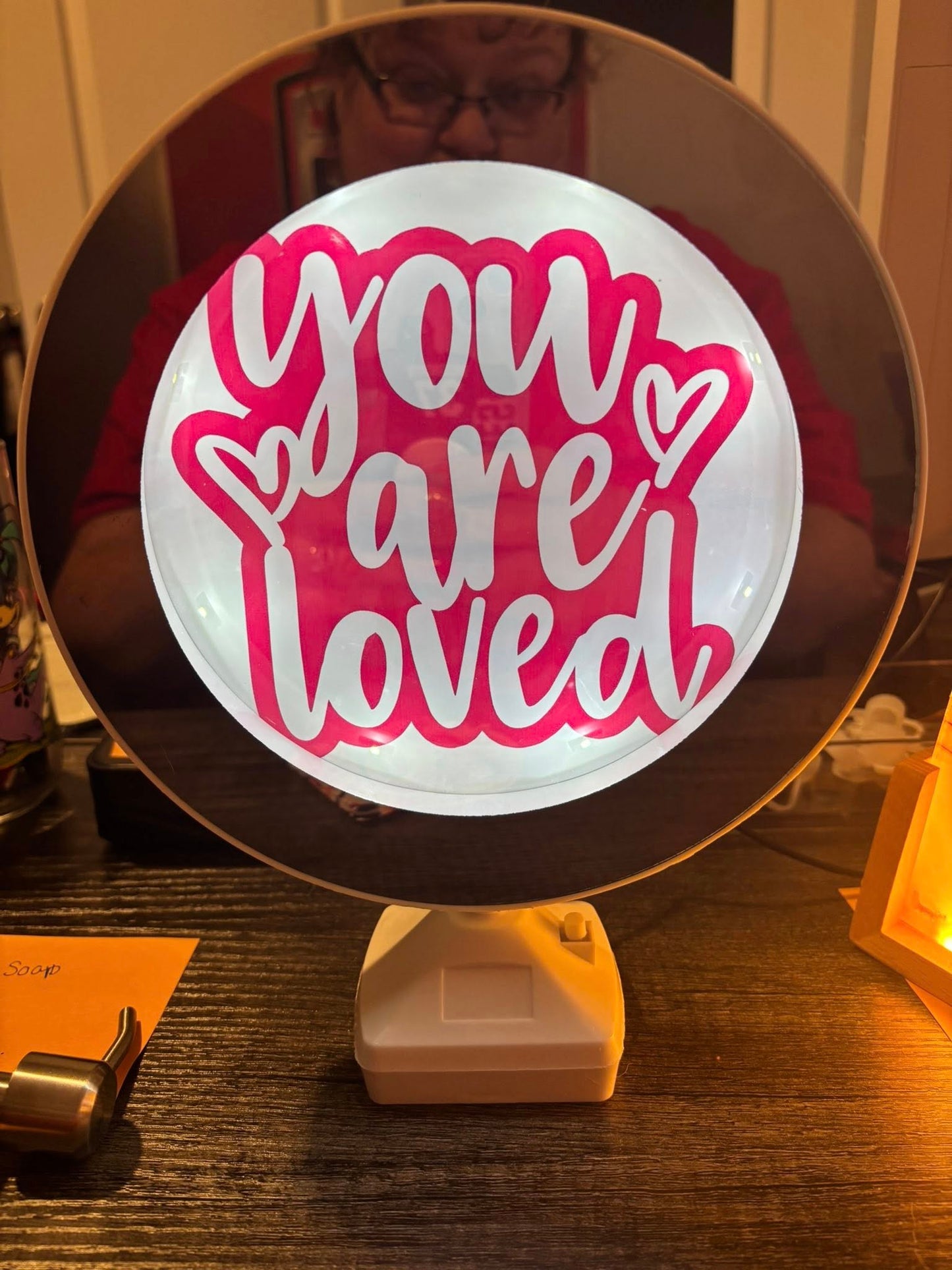 Mirror that Lights up